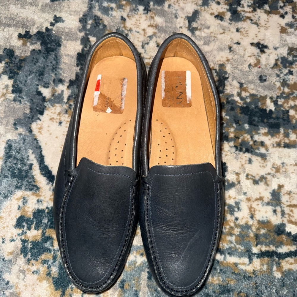 Marc Joseph New York women’s Ebey Lane blue loafers size 9.5‎